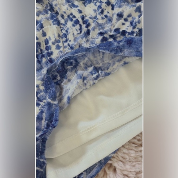 ONE ❤️ CLOTHING Short Romper, Blue & White Size XS LIKE NEW - Picture 15 of 16